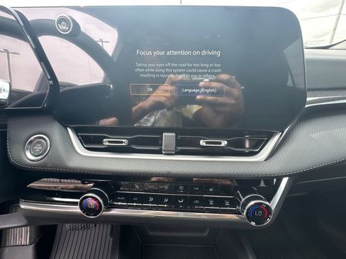 New 2026 Chevrolet Equinox LT image 30