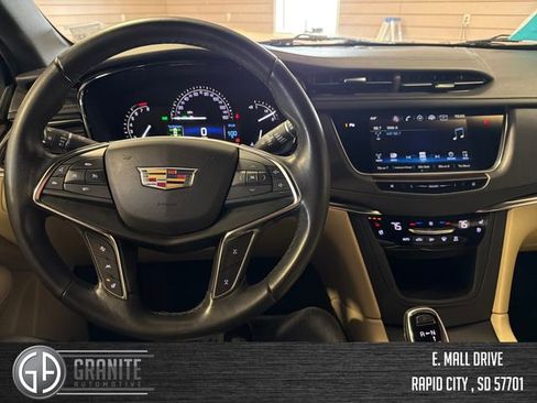 Used 2019 Cadillac XT5 Premium Luxury AWD/4WD image 14