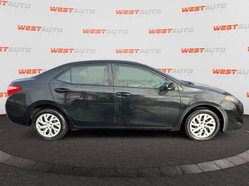 Used 2019 Toyota Corolla LE w/ Carpet Mat Package (TMS) image 6