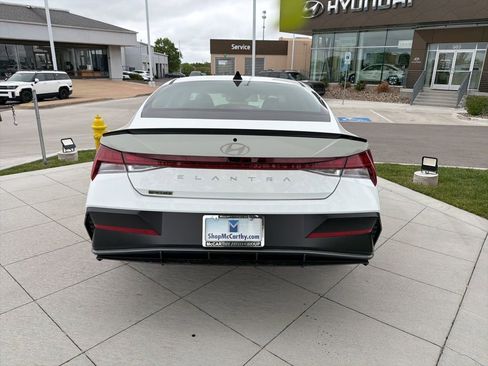 New 2026 Hyundai Elantra SEL Sport FWD image 4