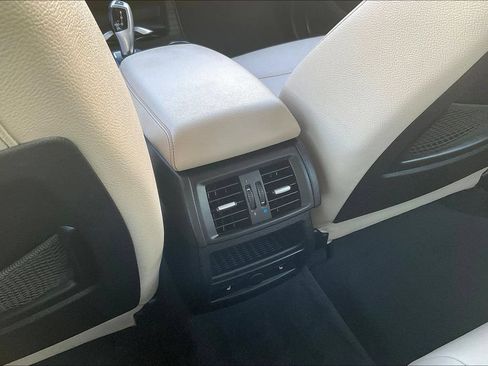 Used 2017 BMW X3 xDrive28i AWD/4WD image 10
