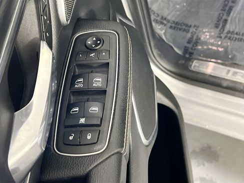 Used 2021 RAM 1500 Laramie image 18