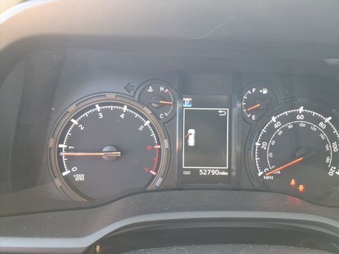 Used 2023 Toyota 4Runner SR5 Premium image 17