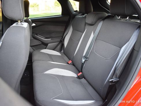 Used 2017 Ford Focus ST FWD image 14