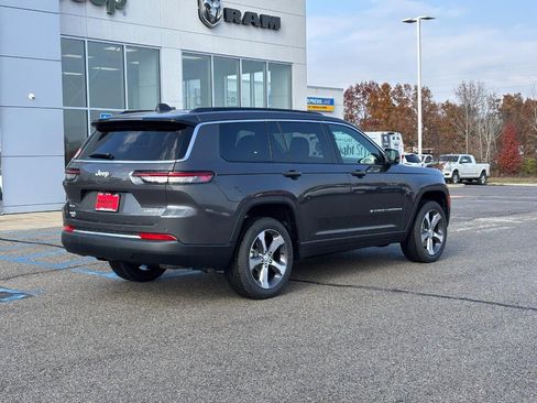 New 2025 Jeep Grand Cherokee L Limited w/ Trailer Tow Package image 4