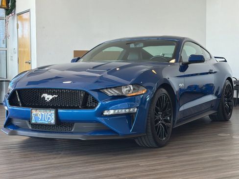 Used 2018 Ford Mustang GT Premium w/ GT Performance Package RWD image 9