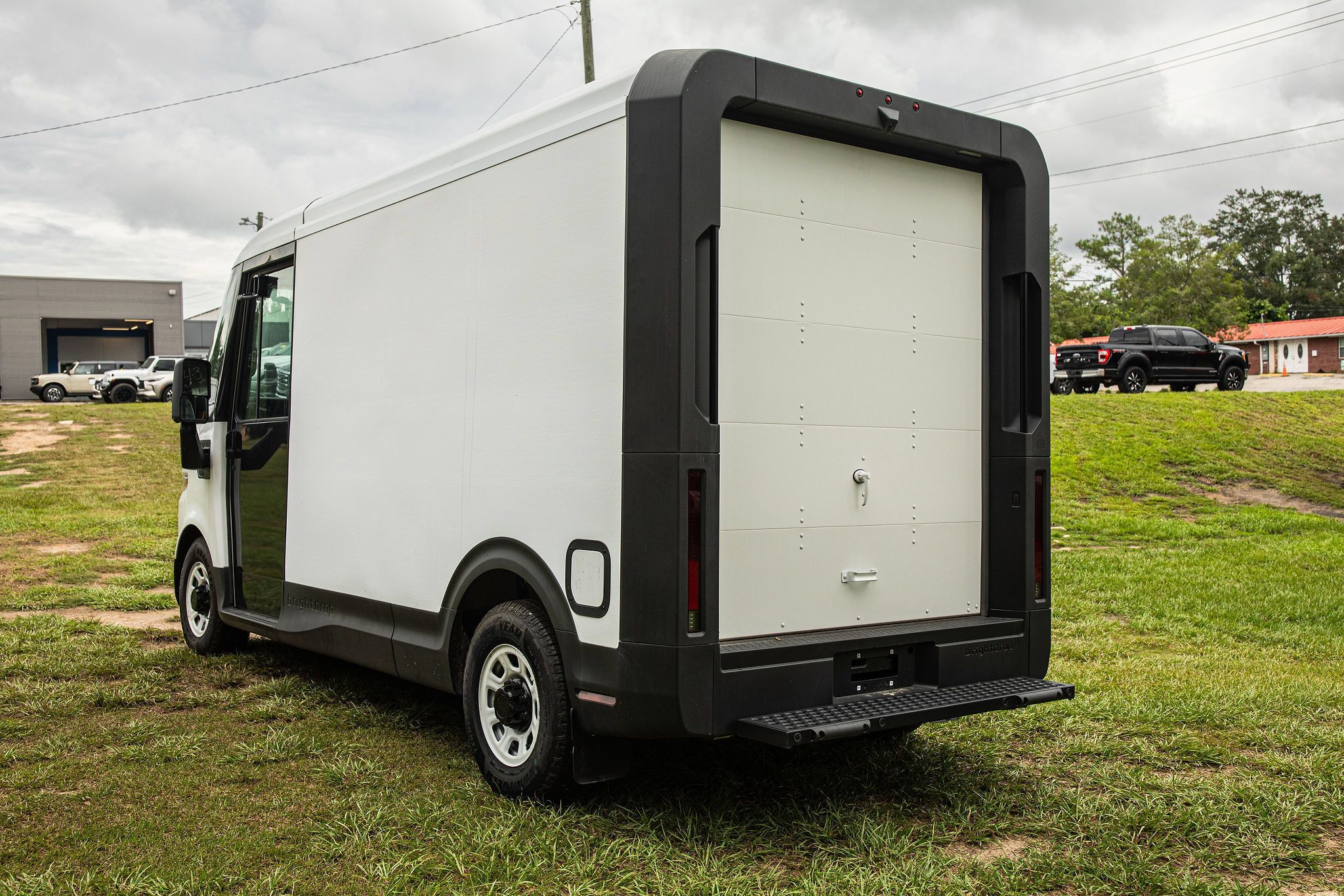 Used 2024 Chevrolet Brightdrop 400 w/ Commercial Equipment Package AWD/4WD image 8