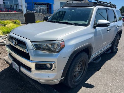 Used 2018 Toyota 4Runner Limited AWD/4WD image 1