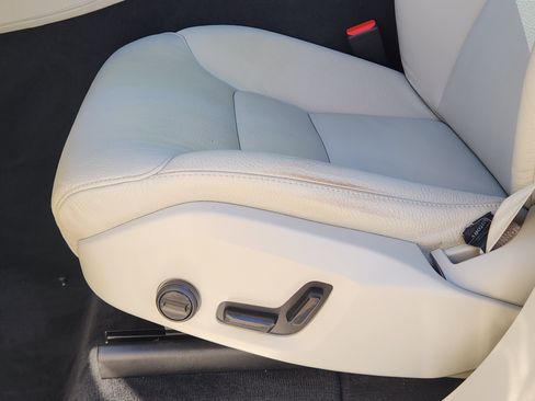 Used 2022 Volvo XC90 T6 Momentum w/ Advanced Package image 30