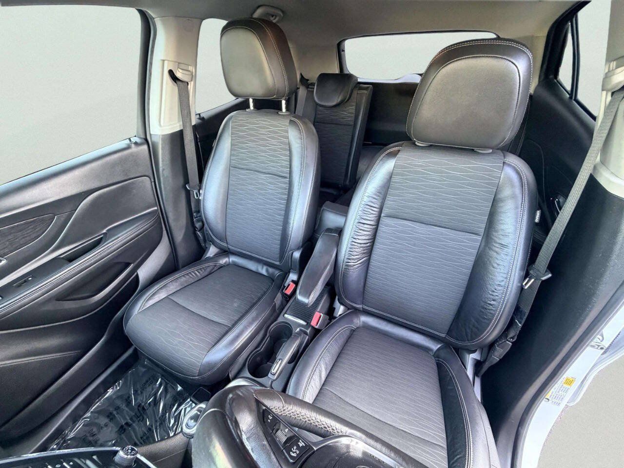 Used 2016 Buick Encore FWD image 16