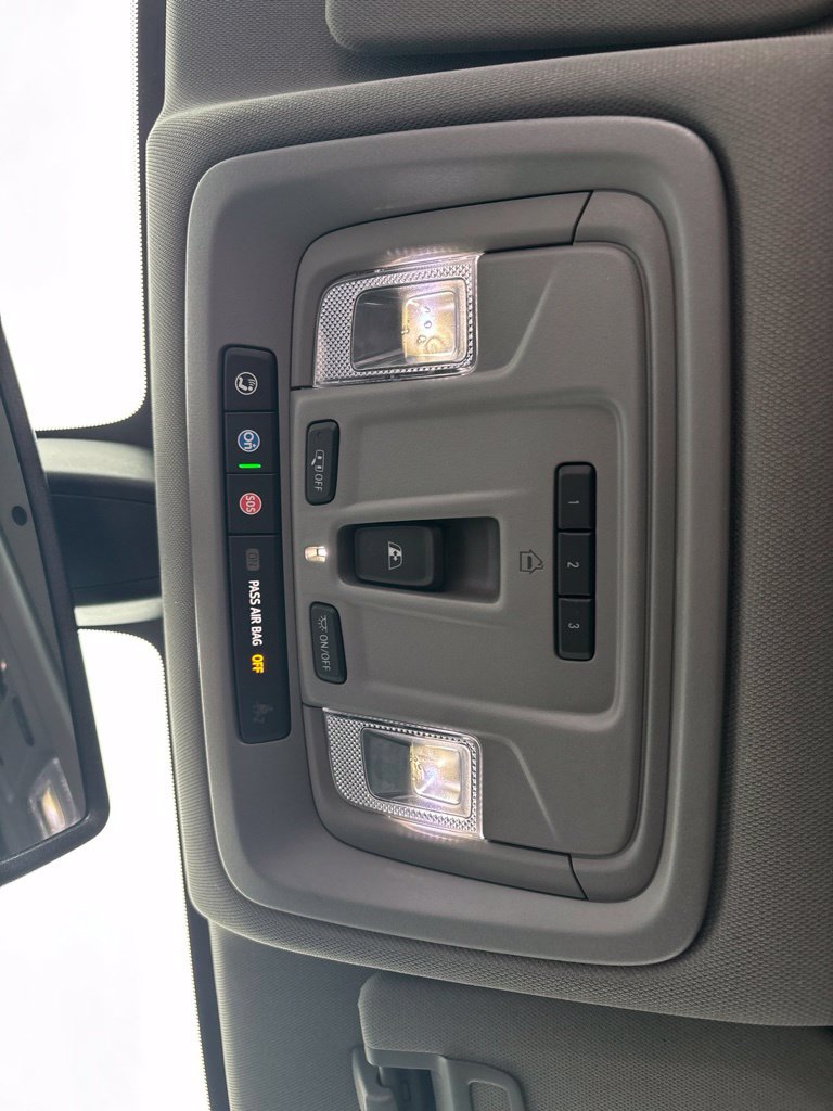 Used 2022 GMC Sierra 1500 SLT w/ SLT Premium Package AWD/4WD image 36