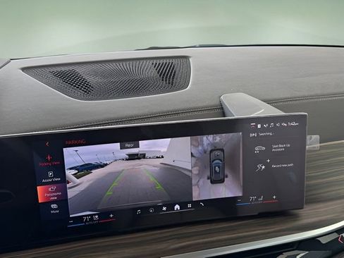 Used 2024 BMW X5 xDrive50e w/ Premium Package image 27