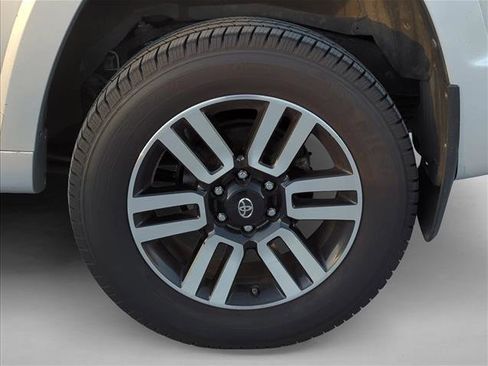 Used 2018 Toyota 4Runner Limited image 6