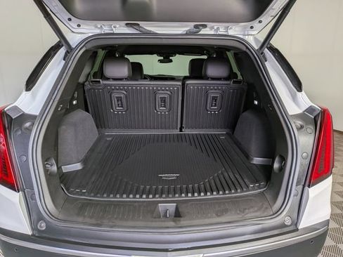 Certified 2024 Cadillac XT5 Luxury w/ LPO, Floor Liner Package AWD/4WD image 9
