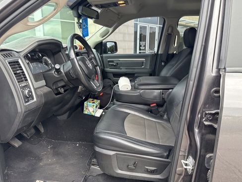 Used 2019 RAM 1500 Big Horn AWD/4WD image 10