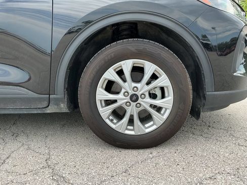 Used 2024 Ford Escape Active w/ Cold Weather Package FWD image 12