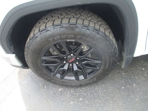Used 2024 GMC Sierra 1500 Pro w/ Pro Value Package AWD/4WD image 13
