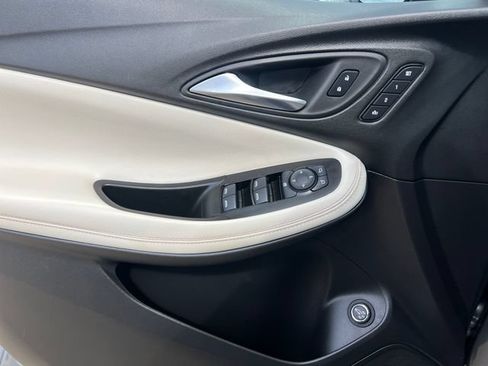 Certified 2024 Buick Encore GX Avenir w/ Avenir Convenience Package AWD/4WD image 29