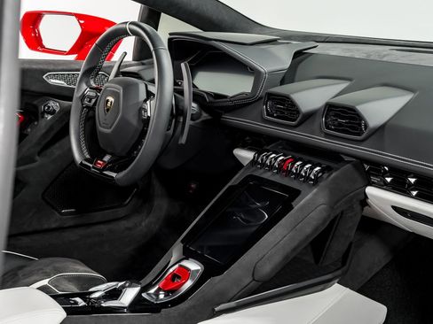 Used 2023 Lamborghini Huracan Tecnica image 32