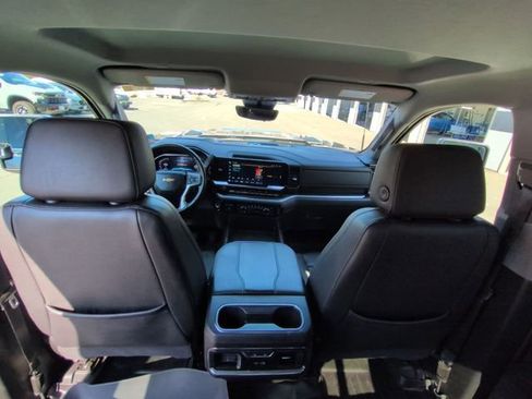 Used 2024 Chevrolet Silverado 3500 LTZ w/ LTZ Premium Package image 20