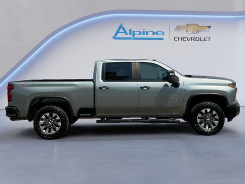 Used 2024 Chevrolet Silverado 2500 Custom w/ Custom Convenience Package AWD/4WD image 6