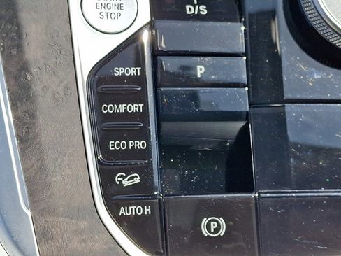 Certified 2024 BMW X5 xDrive40i w/ Premium Package image 28