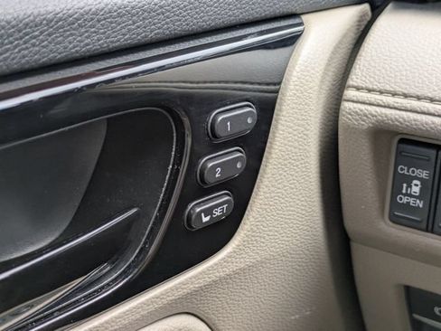 Used 2023 Honda Odyssey Elite image 22