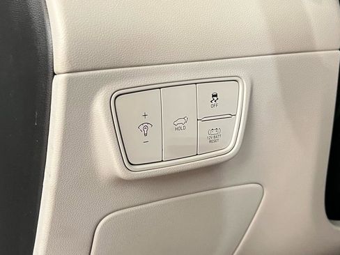 Used 2022 Hyundai Tucson SEL w/ Cargo Package image 16