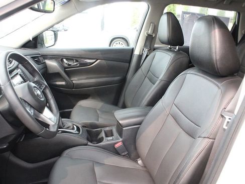 Used 2017 Nissan Rogue SL w/ SL Premium Package AWD/4WD image 7