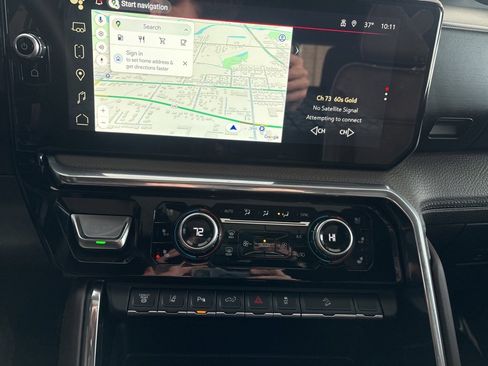 Used 2025 GMC Sierra 2500 Denali w/ Technology Package image 13