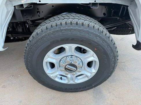 New 2026 Ford F250 XLT w/ FX4 Off-Road Package image 5