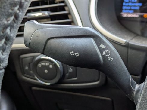 Used 2016 Ford Edge SEL w/ Equipment Group 201A FWD image 7