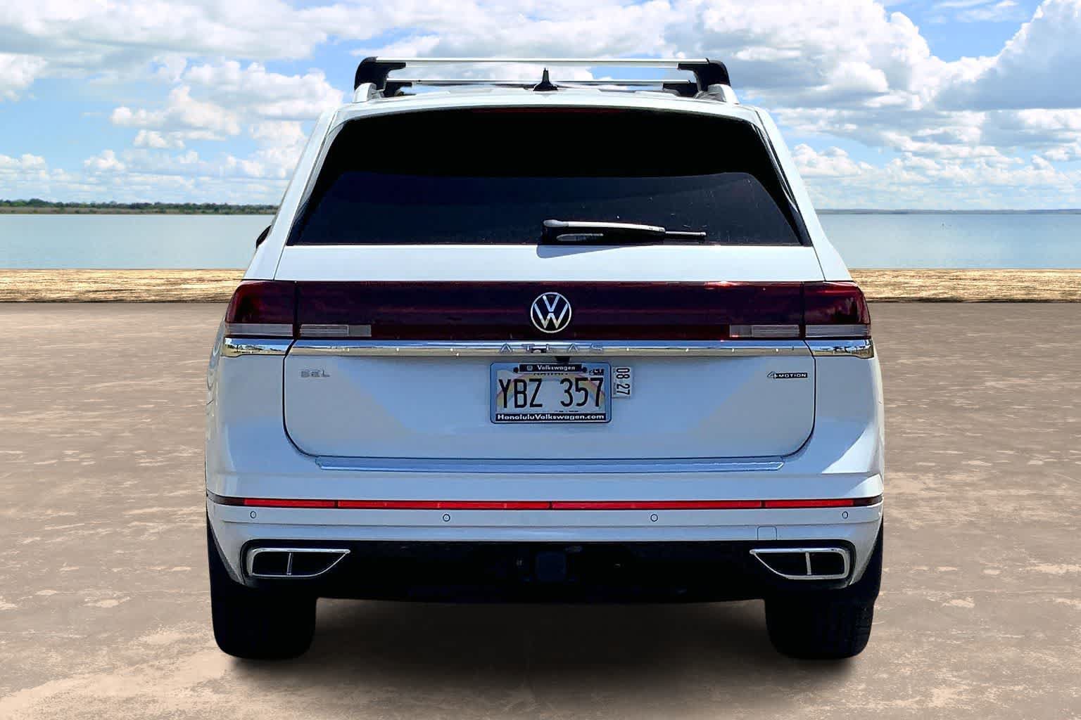 Used 2025 Volkswagen Atlas SEL Premium R-Line AWD/4WD image 5