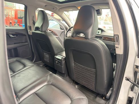 Used 2016 Volvo XC70 T5 Premier w/ Proximity Package image 16