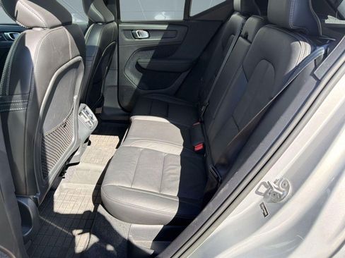 Used 2023 Volvo XC40 B5 Ultimate w/ Protection Package Premier image 14