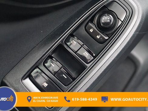 Used 2022 Subaru Crosstrek 2.0i AWD/4WD image 16