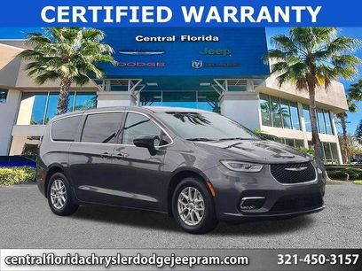 Certified 2023 Chrysler Pacifica Touring-L