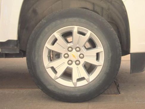 Used 2022 Chevrolet Colorado LT w/ Fleet Safety Package RWD image 19