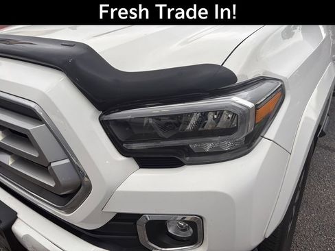 Used 2023 Toyota Tacoma Limited AWD/4WD image 4