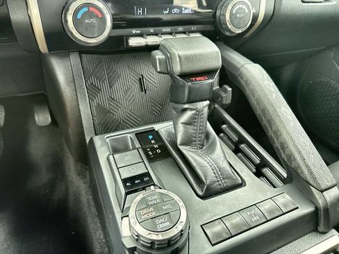 Used 2026 Toyota Tacoma TRD Off-Road AWD/4WD image 19