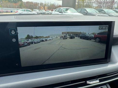 Used 2025 Hyundai Sonata SE FWD image 28