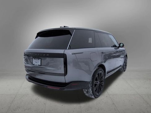 New 2026 Land Rover Range Rover Long Wheelbase SE image 6