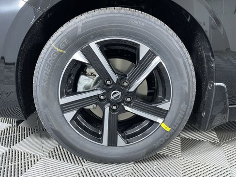 New 2025 Nissan Sentra SV w/ All-Weather Package image 25