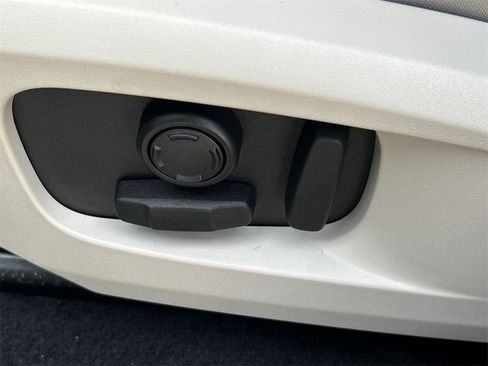 Used 2024 Jaguar F-PACE R-Dynamic S image 29