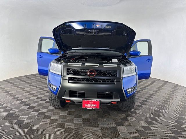 New 2026 Nissan Frontier PRO-4X w/ Tow Package AWD/4WD image 11