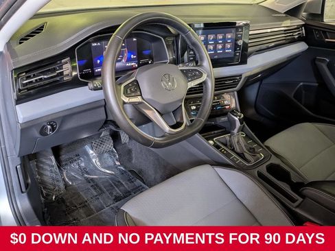 Used 2025 Volkswagen Jetta SE FWD image 14