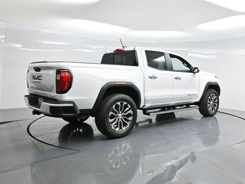 Used 2024 GMC Canyon Denali image 26