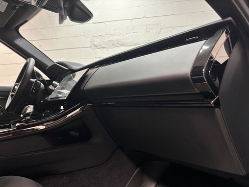 New 2025 Land Rover Range Rover Sport Dynamic SE image 30