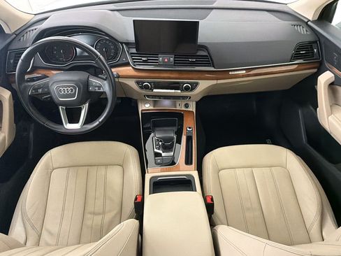 Used 2021 Audi Q5 2.0T Premium w/ Convenience Package AWD/4WD image 16