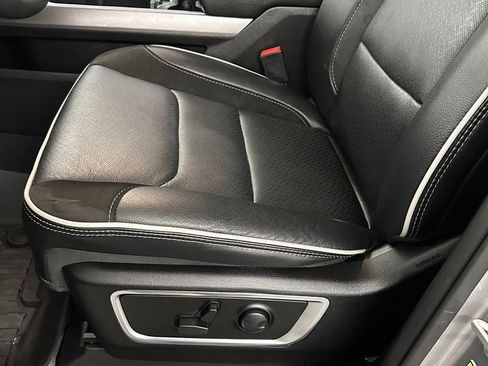 Used 2025 RAM 1500 Laramie w/ Laramie Southwest Edition image 14